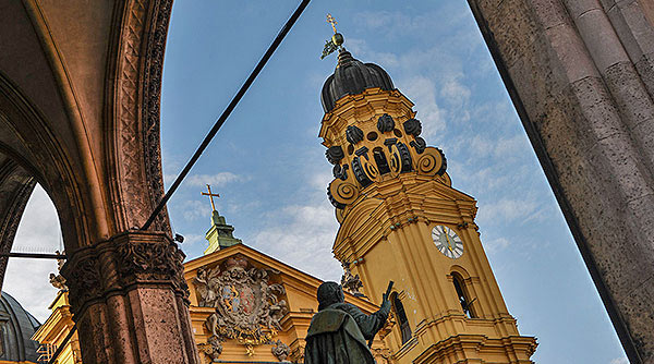 Sightseeing - from € 210 p.P.